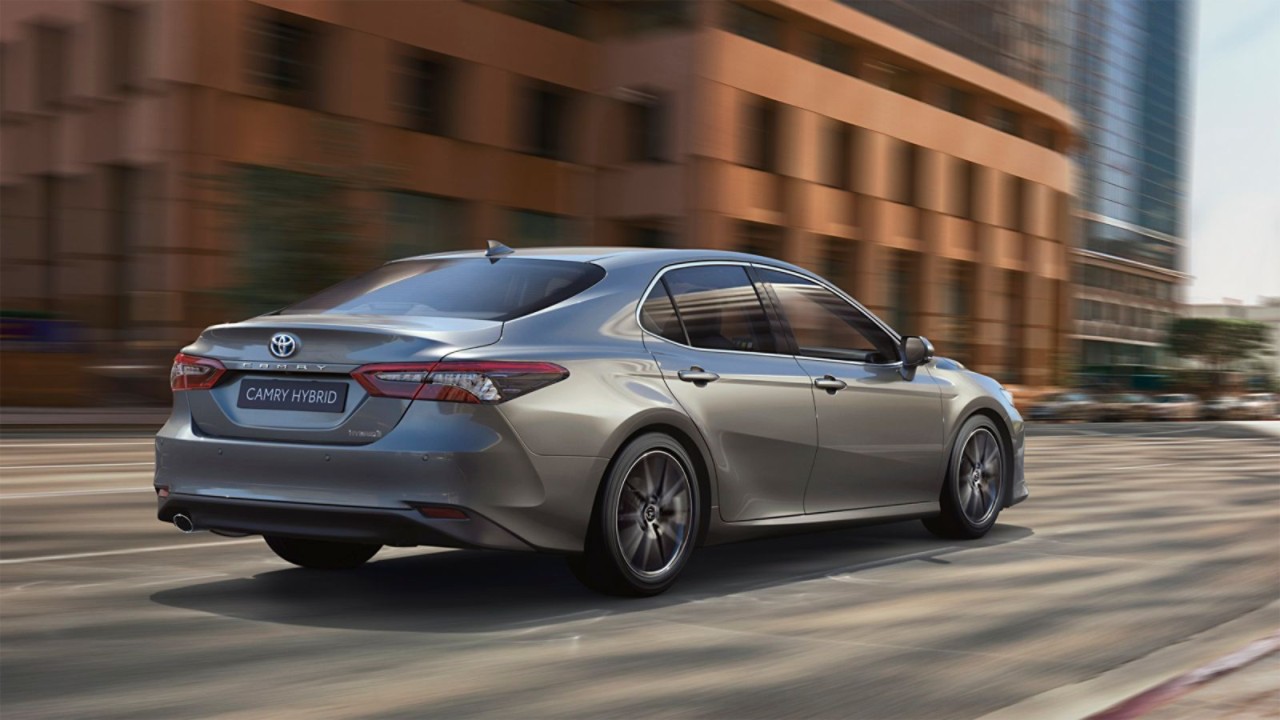 Toyota Camry trasero