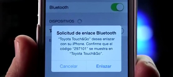 4.aceptar-ebnlace-conectividad-toyota-touch-movil