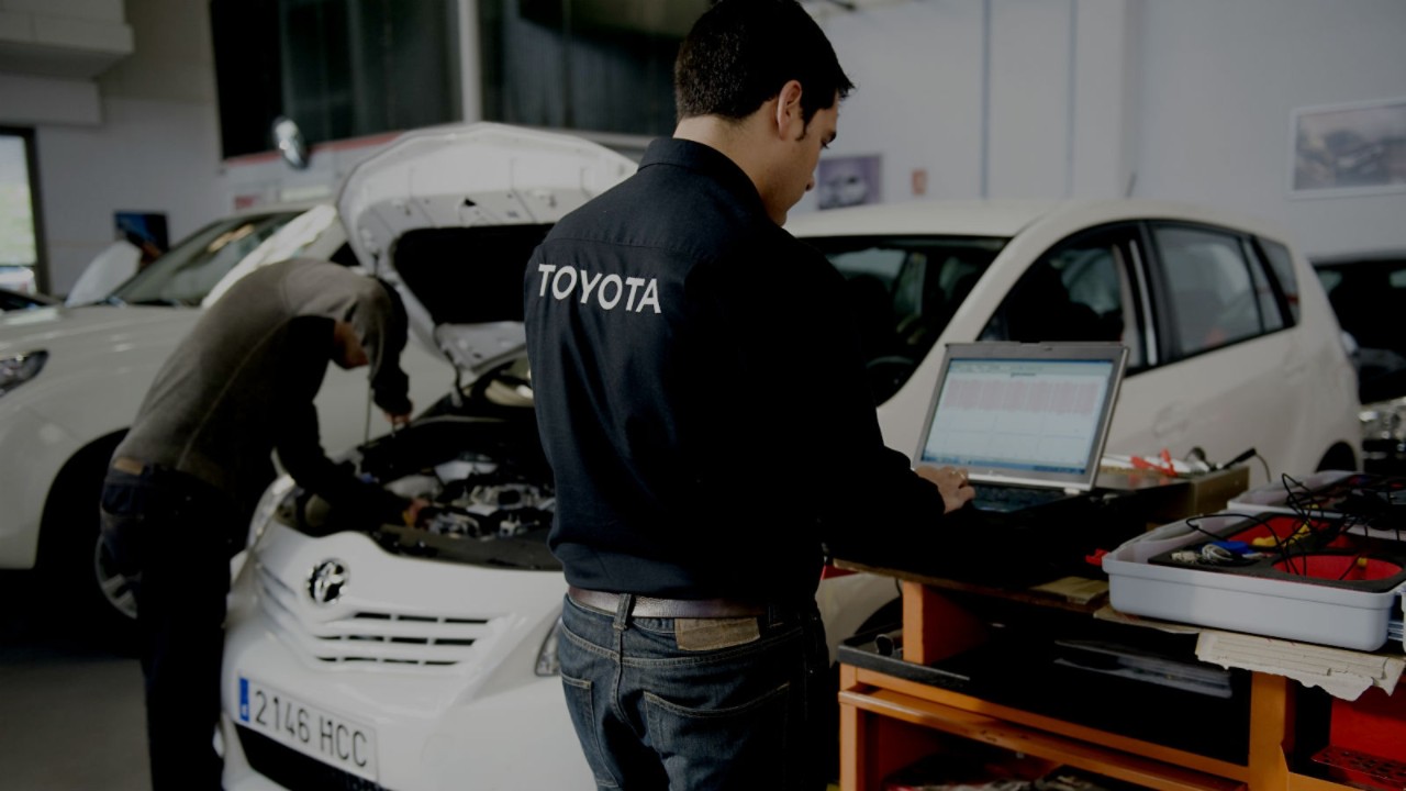 Qué es el libro taller de un coche