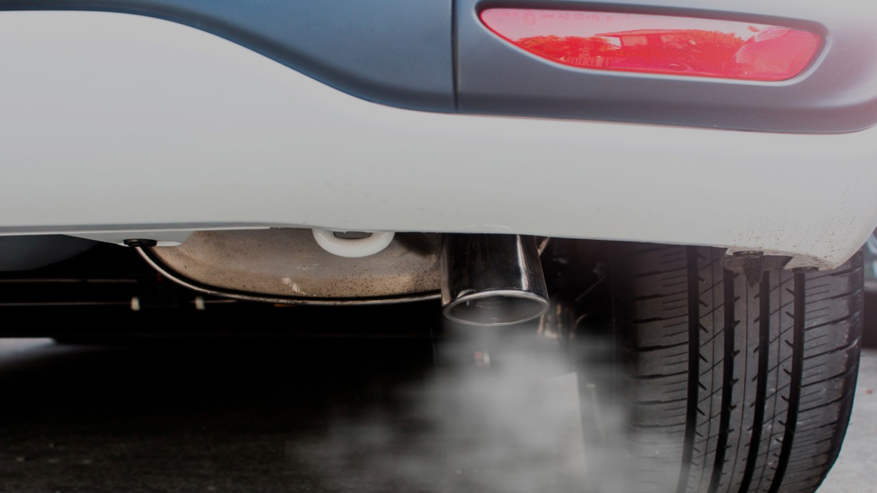 Cómo reducir las emisiones del coche