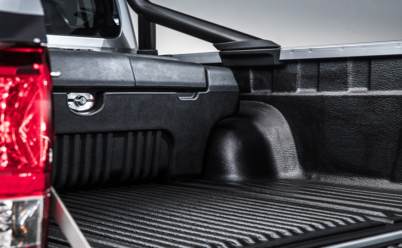 Interior del Toyota Hilux: diseño funcional con confort y tecnología